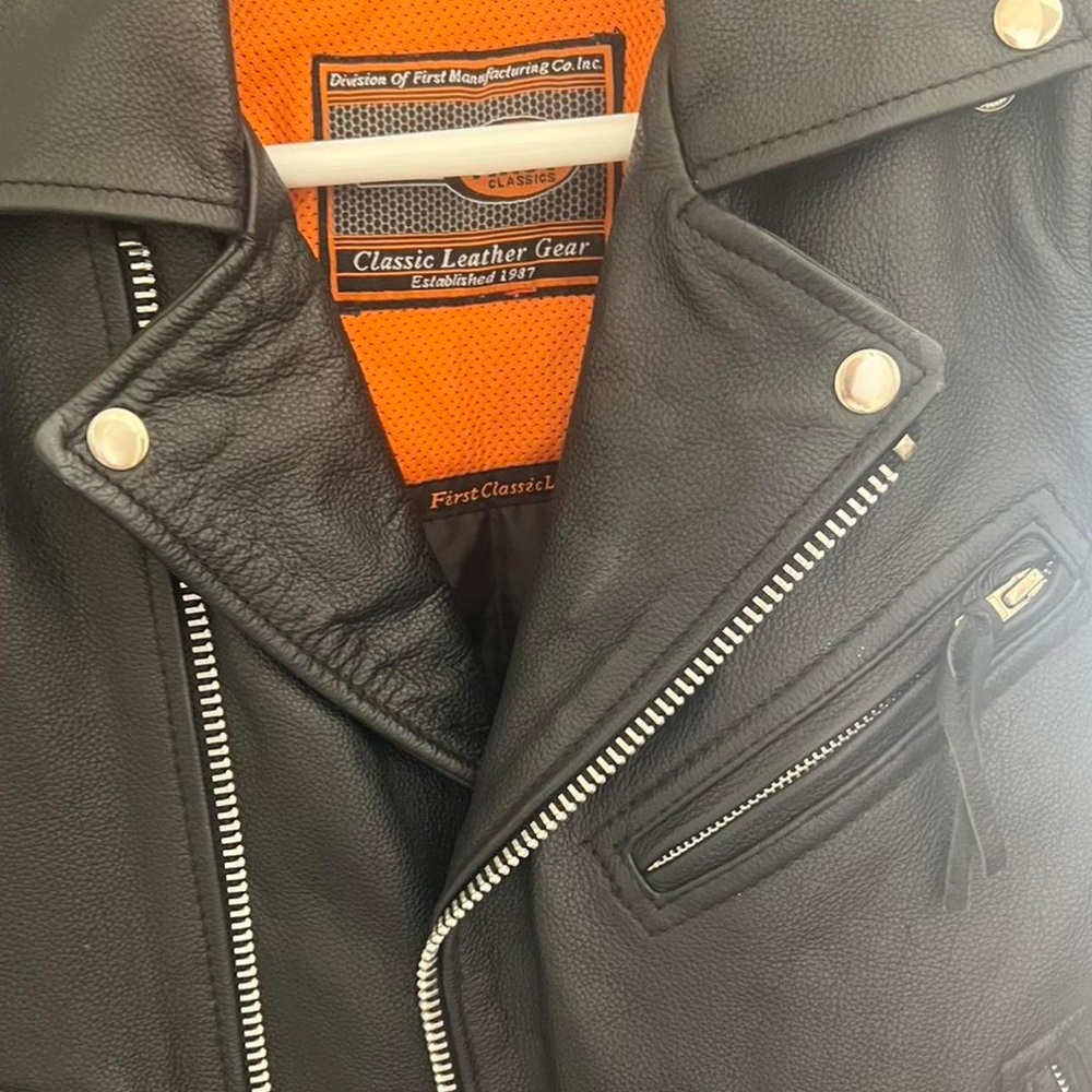 First Classics Vintage Leather Jacket - image 6